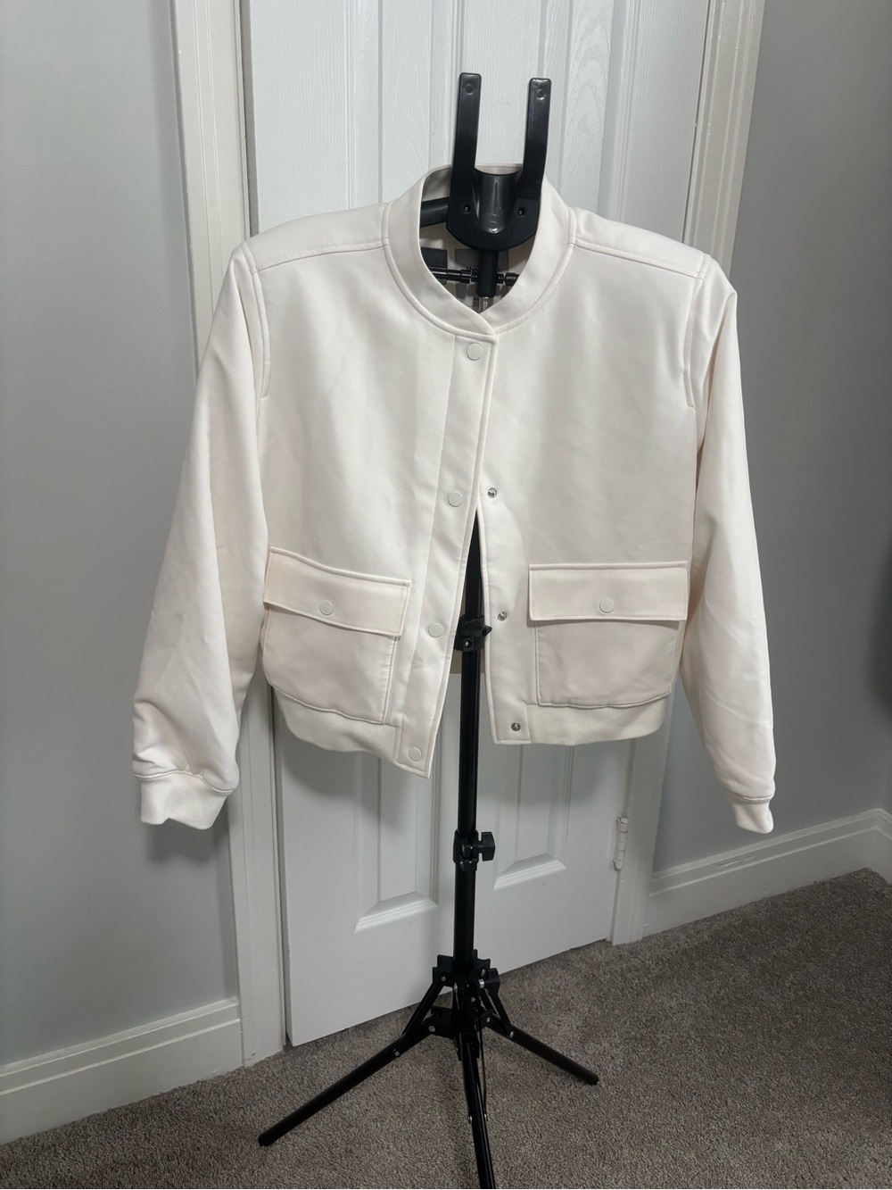 Women's Cream Bomber Jacket - Abercrombie & Fitch